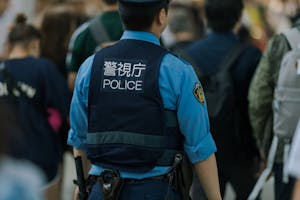出会いがない警察官におすすめの3つの出会い方 出会えない人の理由まとめ 出会いをサポートするマッチングアプリ 恋活 占いメディア シッテク 出会いがない警察官におすすめの3つの出会い方 出会えない人の理由まとめ 出会いをサポートするマッチングアプリ 恋活 占いメディア シッテク