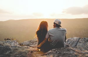 年下彼氏との付き合いが不安になる4つの原因とは 信用できる男性の特徴 出会いをサポートするマッチングアプリ 恋活 占いメディア シッテク 年下彼氏との付き合いが不安になる4つの原因とは 信用できる男性の特徴 出会いをサポートするマッチングアプリ 恋活 占いメディア シッテク