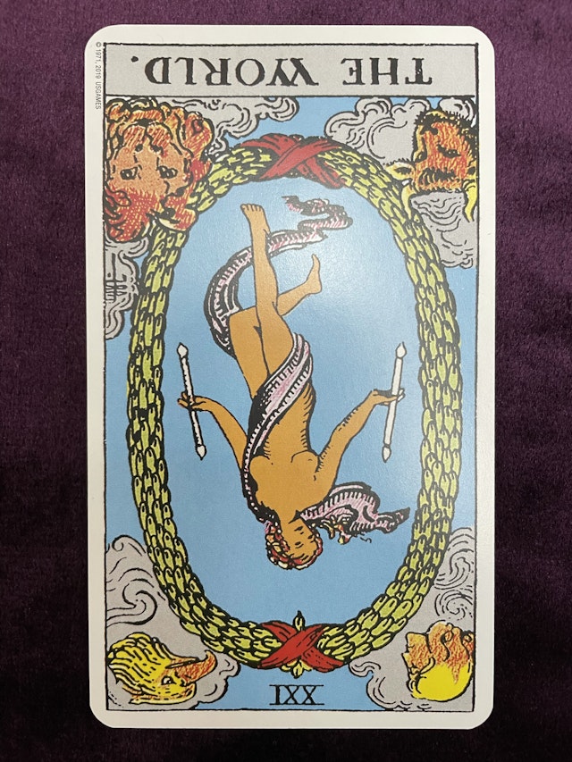 タロットカード占い世界の逆位置が示すもの