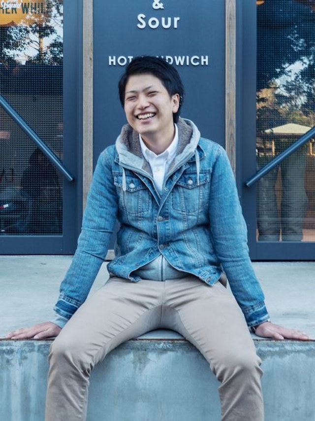 マッチングアプリ メイン写真は正面から撮った笑顔の写真