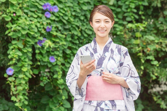 Omiai 3枚目：自然体な写真orおめかししている写真