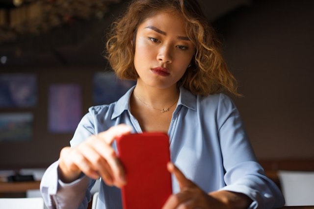 マッチングアプリ 相手とのメッセージのやりとりがつまらない時の4つの対処方法