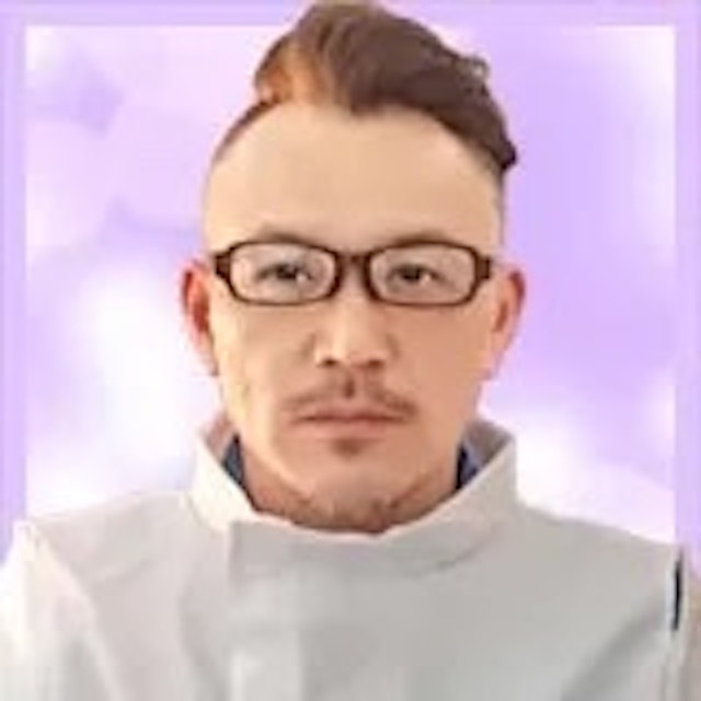 龍迅(リュウジン)先生