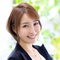 山本早織